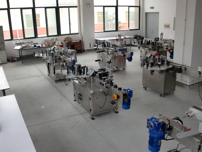 Didelio greičio dvipusio lipduko etiketės mašinos hidraulinė alyva