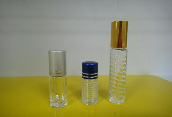 Automatinė mažo apvalaus butelio horizontalaus buteliuko lipniojo lipduko mašina