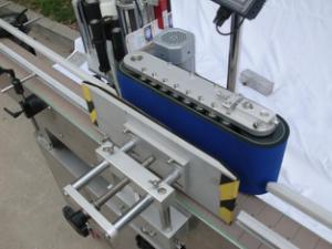 Automatinė apvalių butelių ženklinimo mašina nesausiems klijams, medinė dėžutė / eksporto pakavimo ženklinimo mašina CE