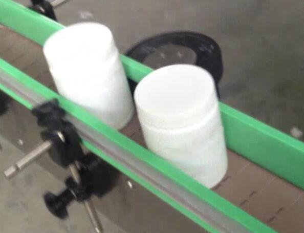 Apvalaus butelio etikečių klijavimo mašina, išpilstymo ir etikečių klijavimo mašina sūrio cukraus indeliui