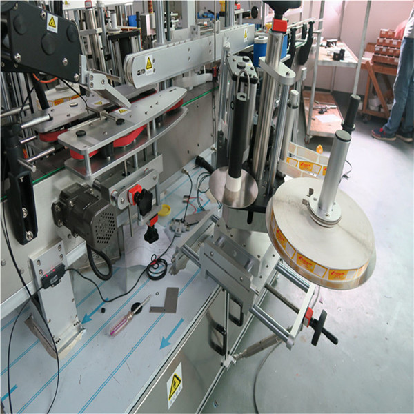 Trijų linijinių lipnių etikečių klijavimo mašinos priekis / galas / kaklas Gėrimai / Maistas / Dienos chemikalai