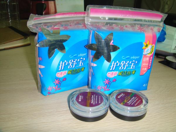 1-50 m / min greičio viršutinis etikečių klijavimo įrenginys plokščiams paviršiams