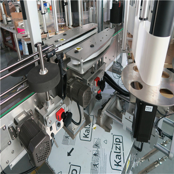 Visiškai automatinės kvadratinių butelių ženklinimo mašinos 4000–8000 B / H talpa