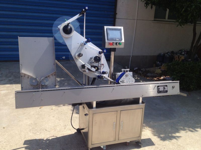 Kinija pritaikyta automatinė buteliuko etikečių mašina mažų penicilino butelių etikečių lipdukų tiekėjui