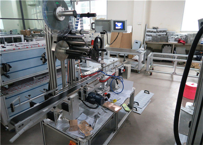 Kinija 1–50 m / min greičio viršutinių etikečių klijavimo įrangos plokščių paviršių tiekėjui