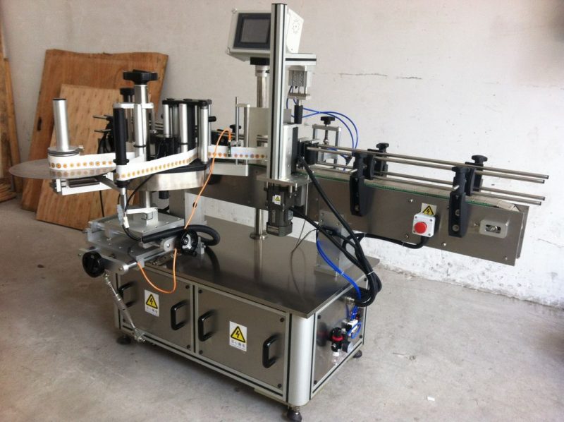 Kinijos apvalių butelių lipdukų etikečių klijavimo mašinos apvyniojimas aplink etikečių užrašų teikėją