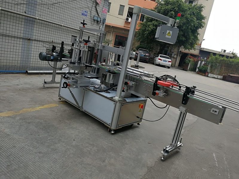 Kinijos lipnių lipdukų etikečių klijavimo mašina su dideliu greičiu 200BS / min tiekėju